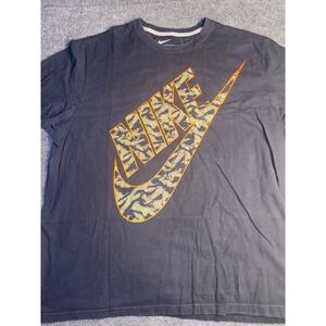 Nike T Shirt Mens‎  XXL Navy Tiger Stripe Camo Spellout Logo Short Sleeve